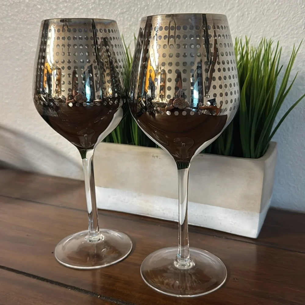 Lavish by Circleware Crystal, Silver Plated Art Deco, Red Wine Glasses, set of 2 - Picture 5 of 9